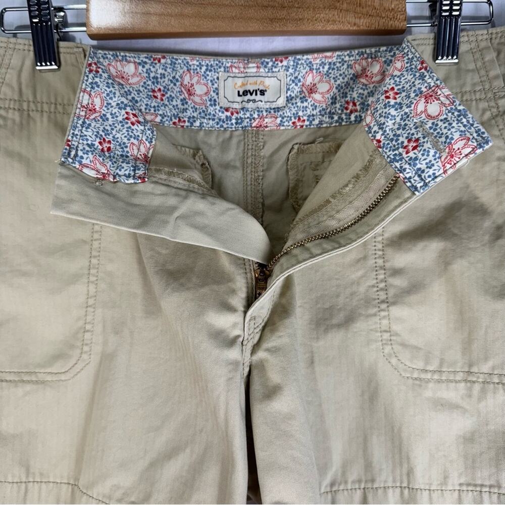 Levi’s Crafted With Pride Khaki Casual Cargo Shorts Women’s 12 Outdoor Gorpcore - Picture 4 of 5